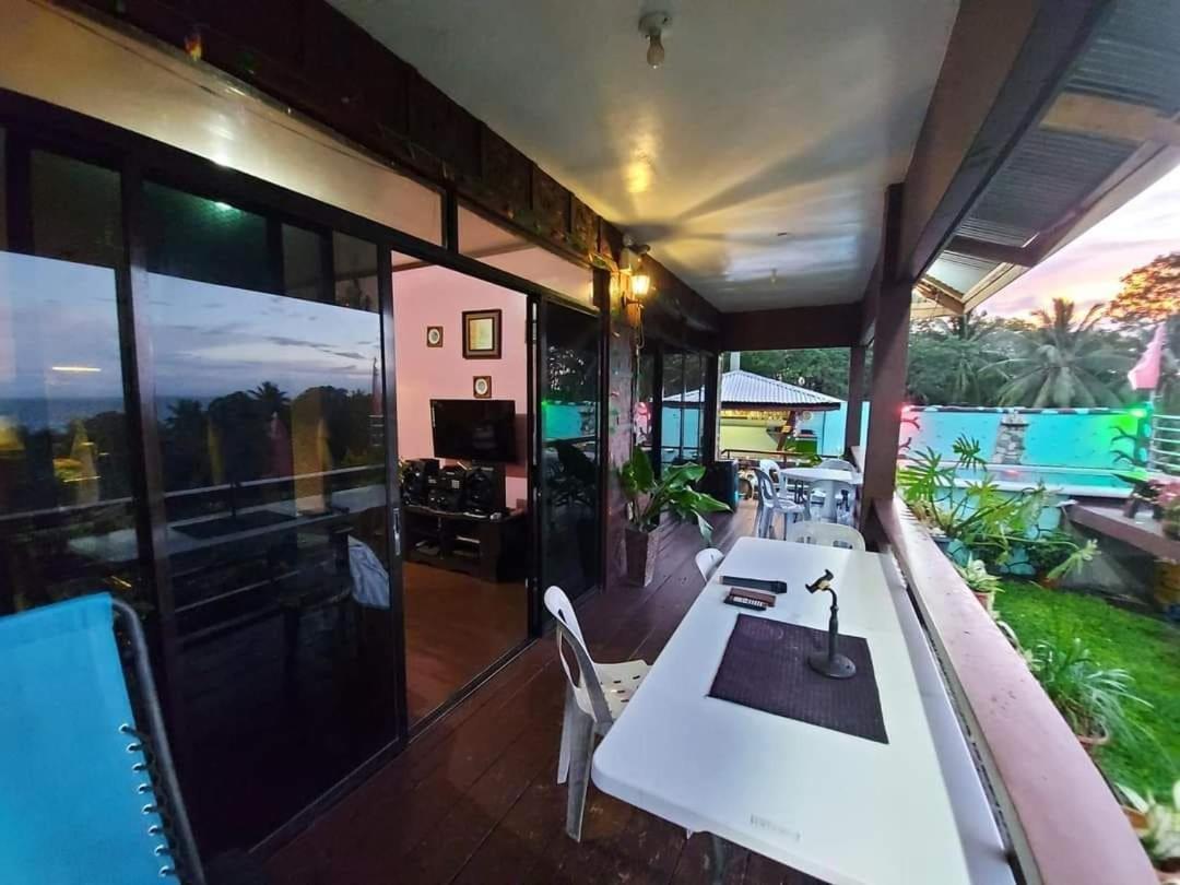 Island Samal Overlooking View House With Swimming Pools San Antonio  Exteriör bild
